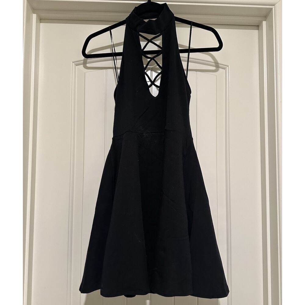 Express Halter Dress Sz M Petite Black Crisscross Keyhole Fit and Flare Backless